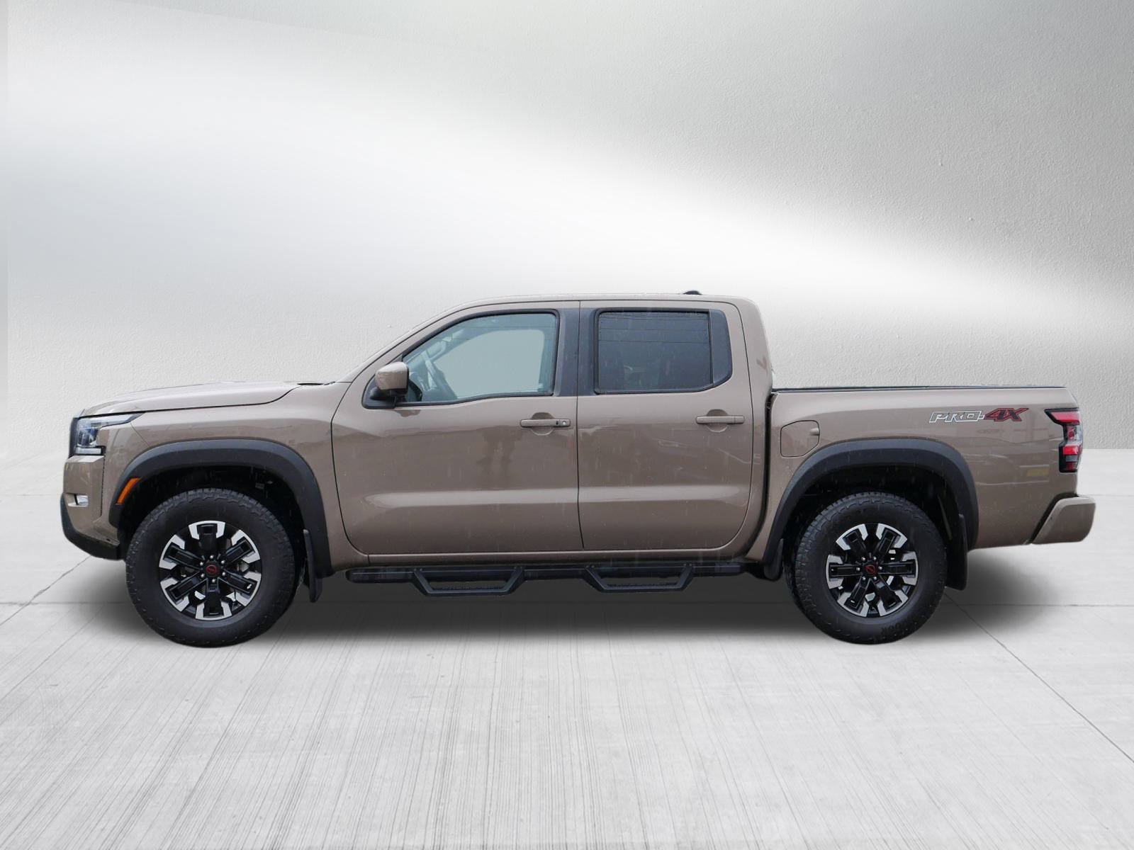 2023 Nissan Frontier PRO-4X photo 4