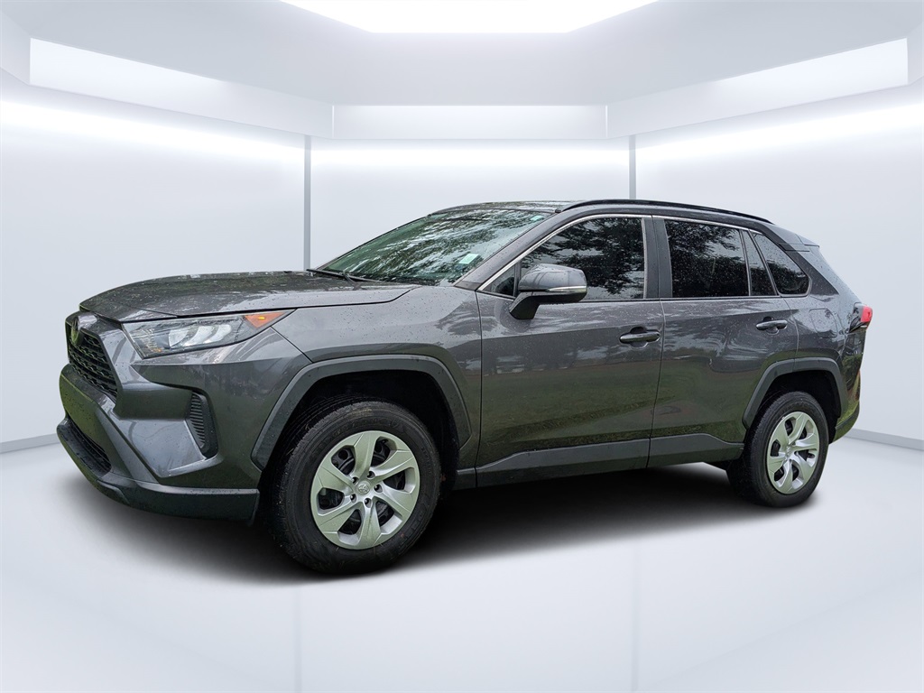 2021 Toyota RAV4 LE photo 7