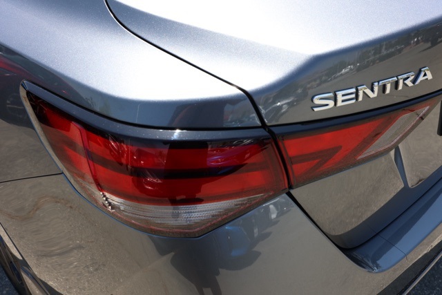 2025 Nissan Sentra SV photo 7