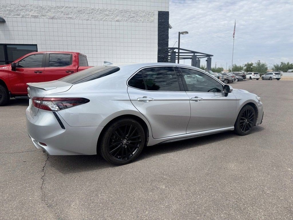 2022 Toyota Camry XSE photo 3