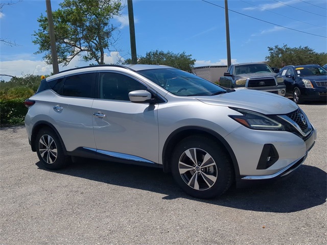2022 Nissan Murano SV photo 2