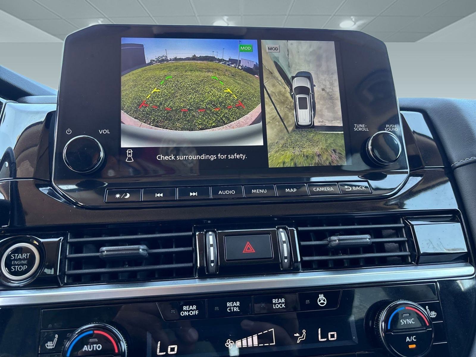 2022 Nissan Pathfinder SL photo 28