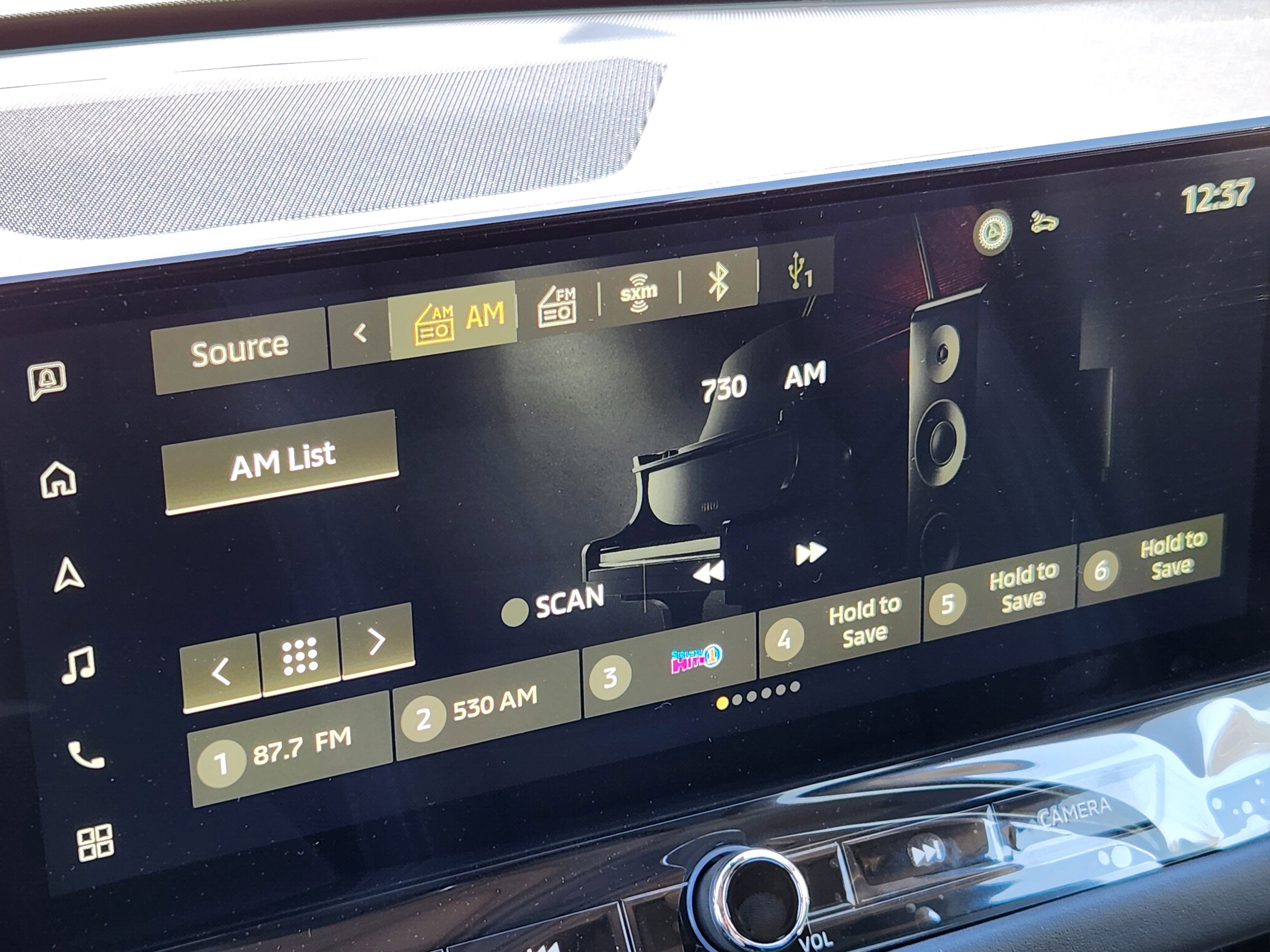 2025 Mitsubishi Outlander SE photo 3