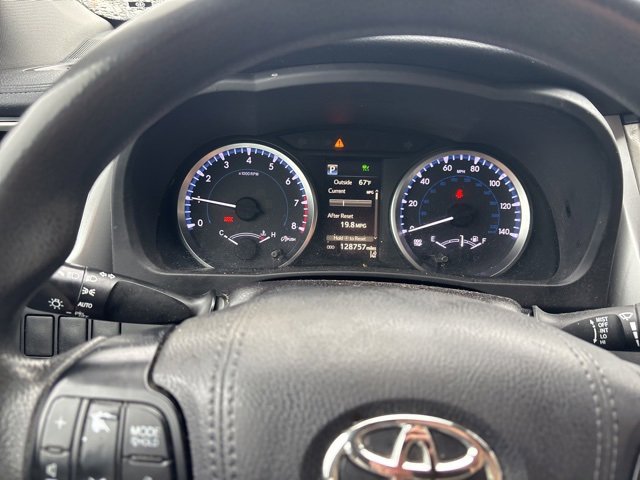 2017 Toyota Highlander LE Plus photo 12