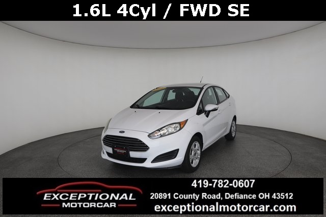 2016 Ford Fiesta SE's photo