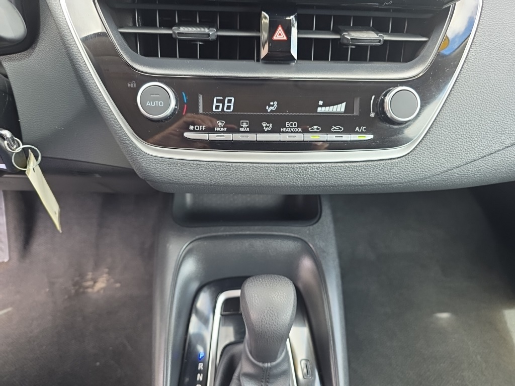 Used 2024 Celestite Toyota LE image 25