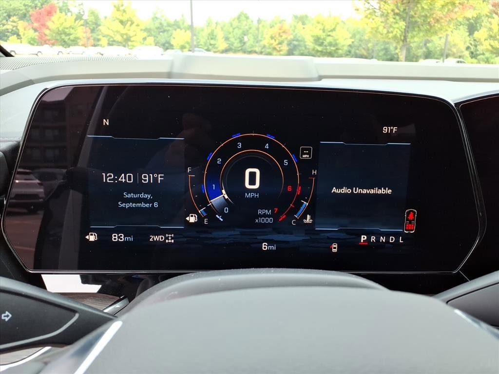 2025 Chevrolet Suburban LS photo 11