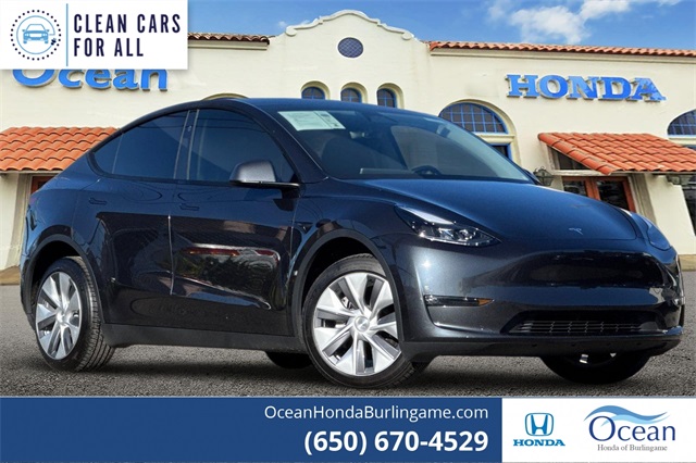 2024 Tesla Model Y Long Range's photo