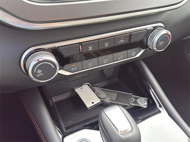 2025 Nissan Altima 2.5 SR photo 11