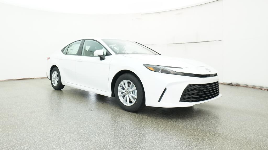 2025 Toyota Camry LE photo 29