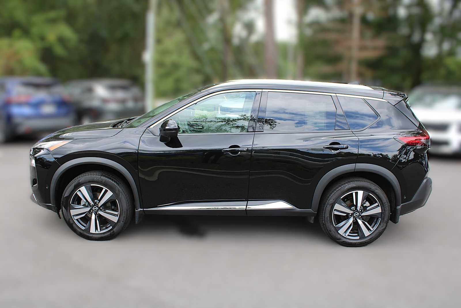 2023 Nissan Rogue SL photo 4