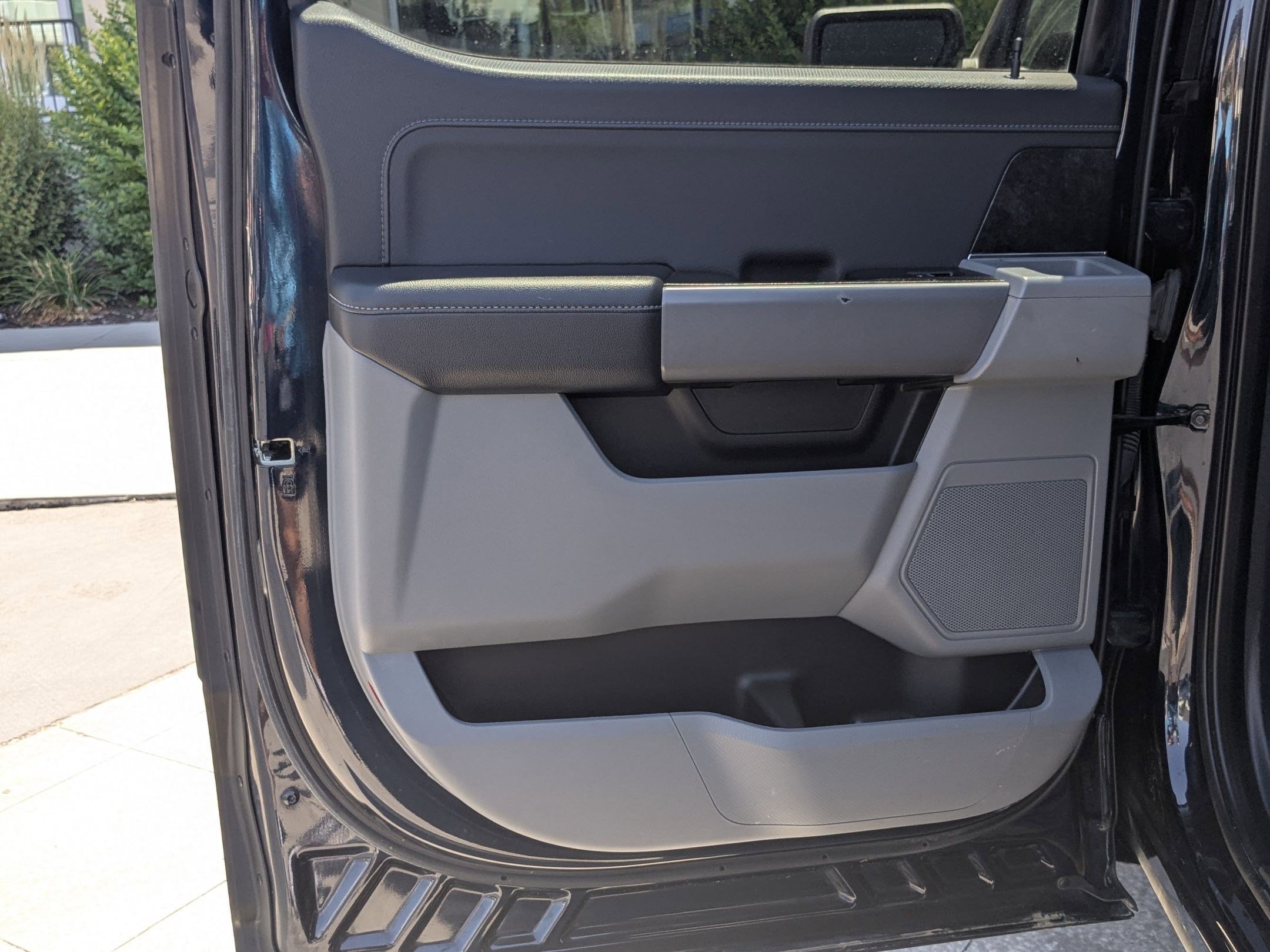 2023 Ford F-150 XLT photo 24