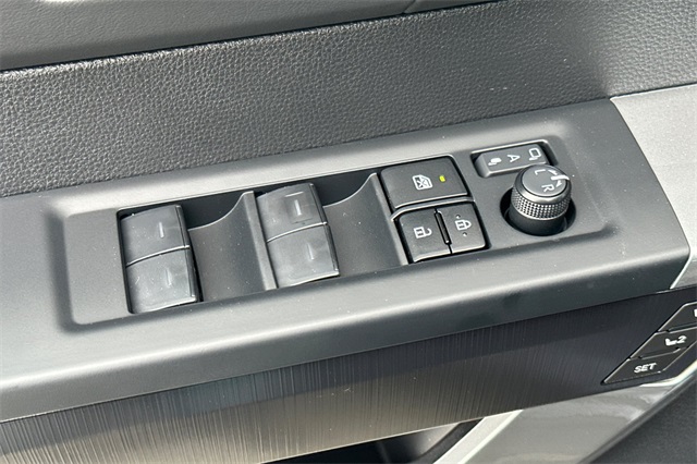 2025 Toyota Sequoia Platinum photo 12