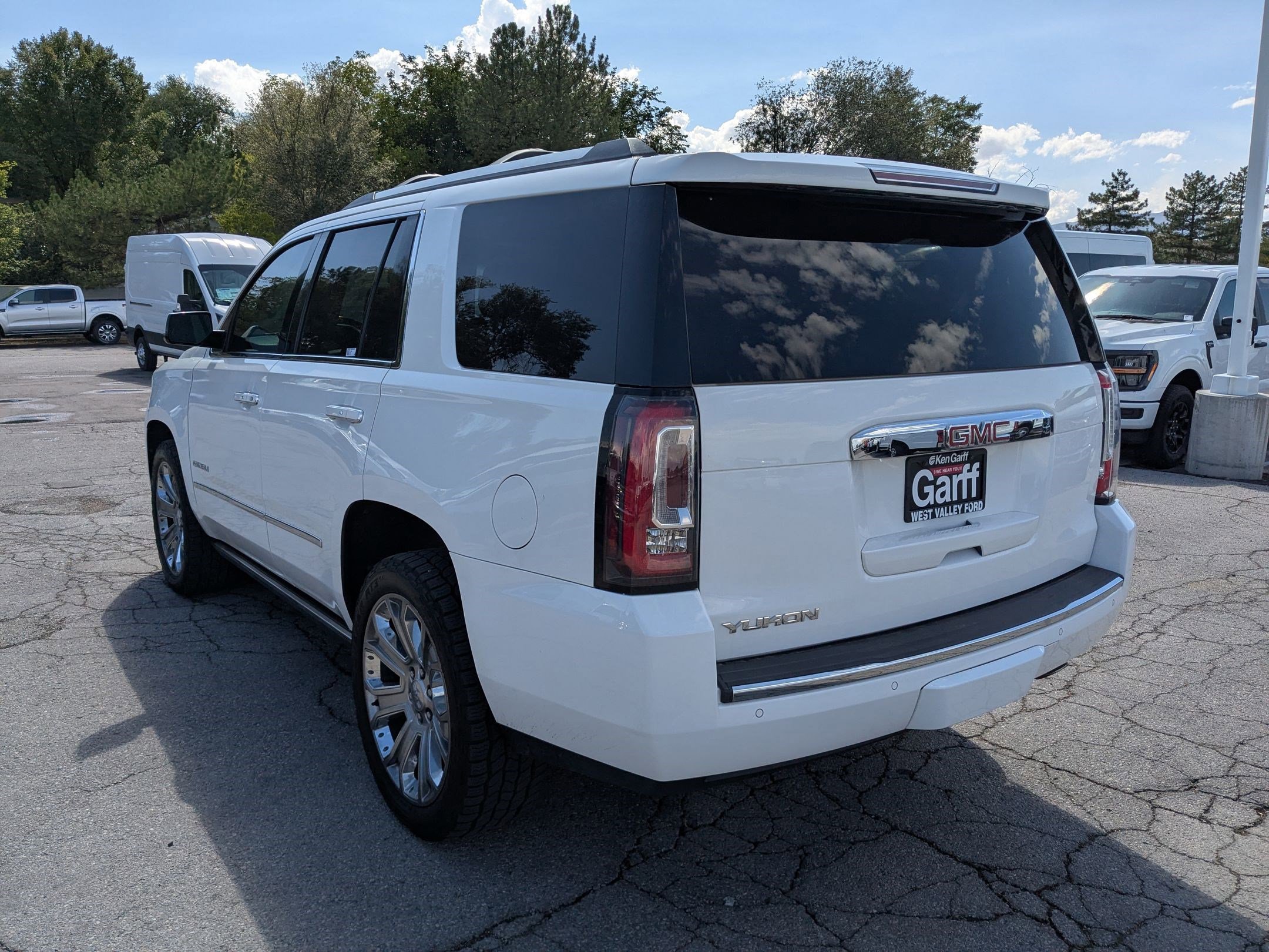 2016 Gmc Yukon Denali photo 4