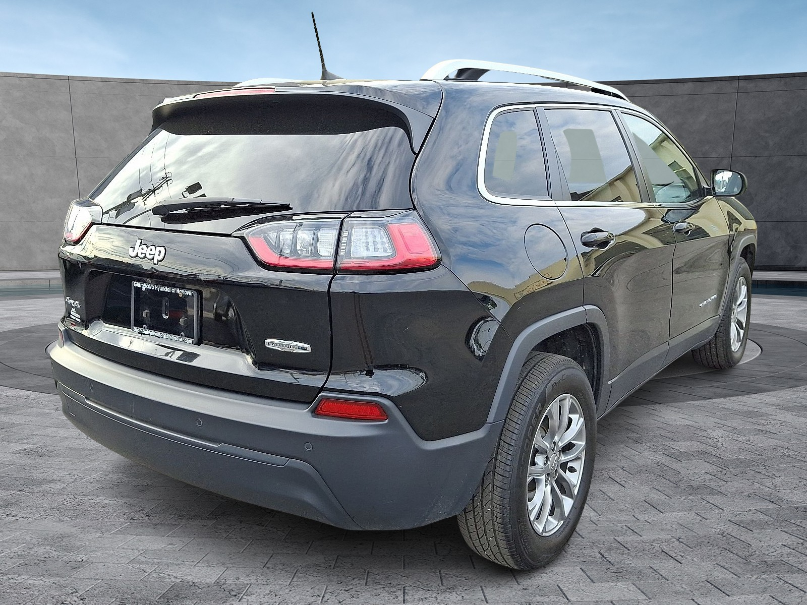 2020 Jeep Cherokee Latitude photo 5