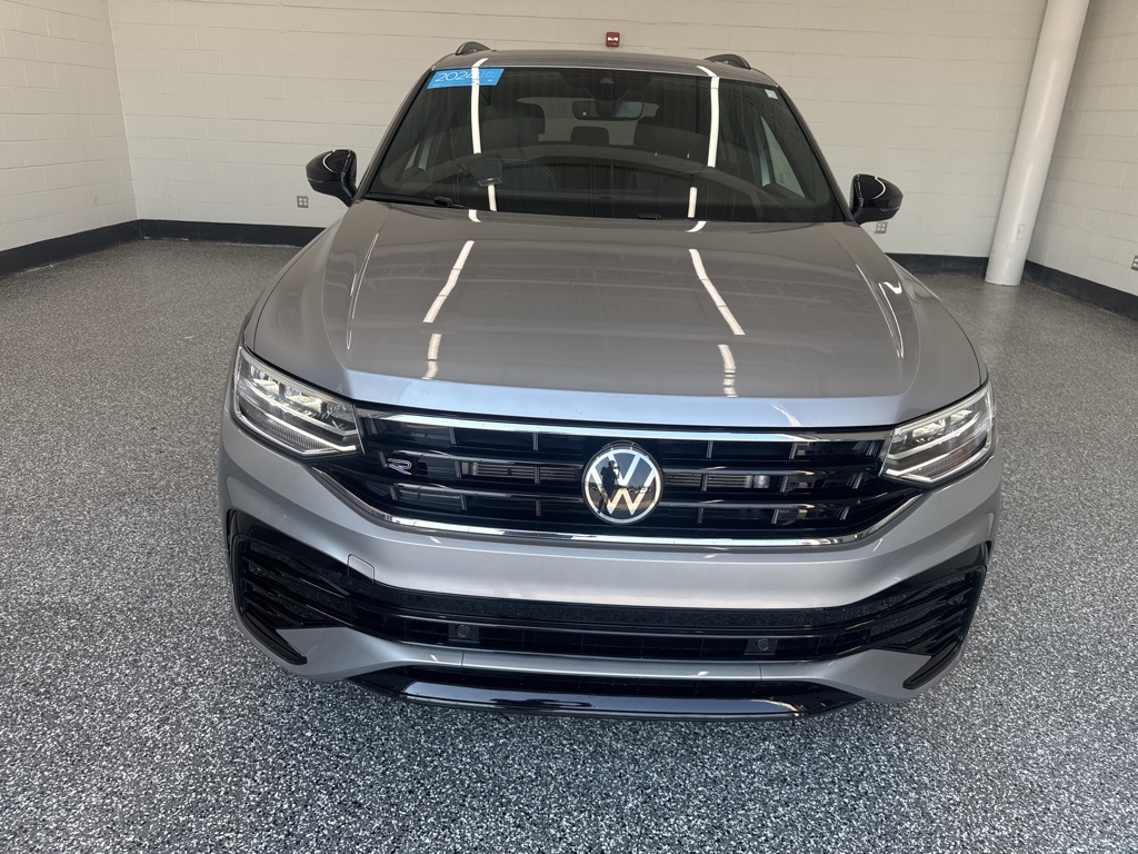 2024 Volkswagen Tiguan SE R-Line Black photo 6