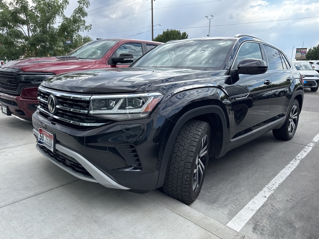 2021 Volkswagen Atlas Cross Sport V6 SEL Premium photo 2