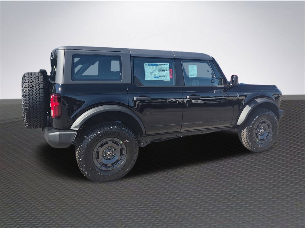 2025 Ford Bronco Base photo 4