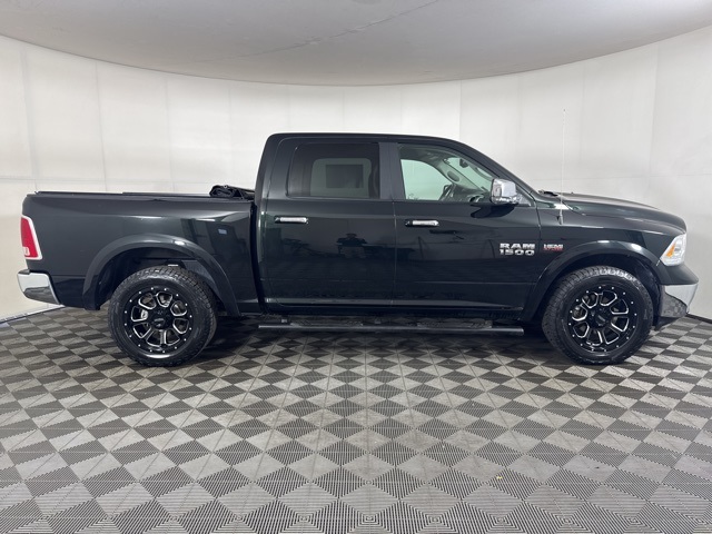 2017 Ram 1500 Laramie photo 2