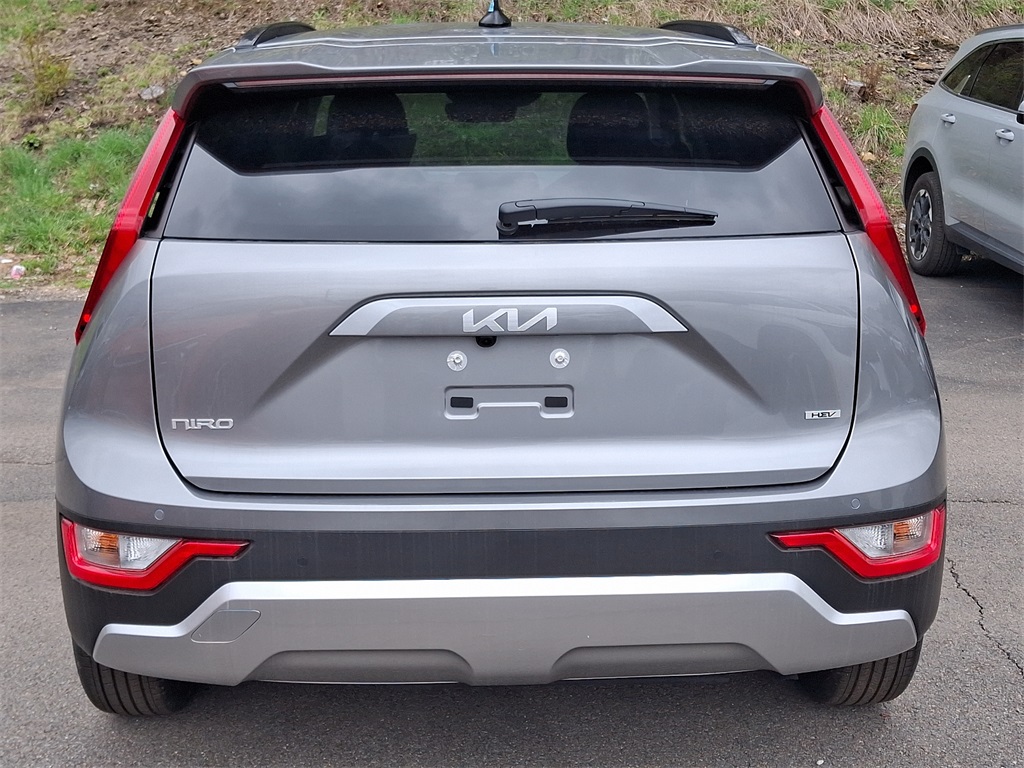 2025 Kia Niro EX photo 5