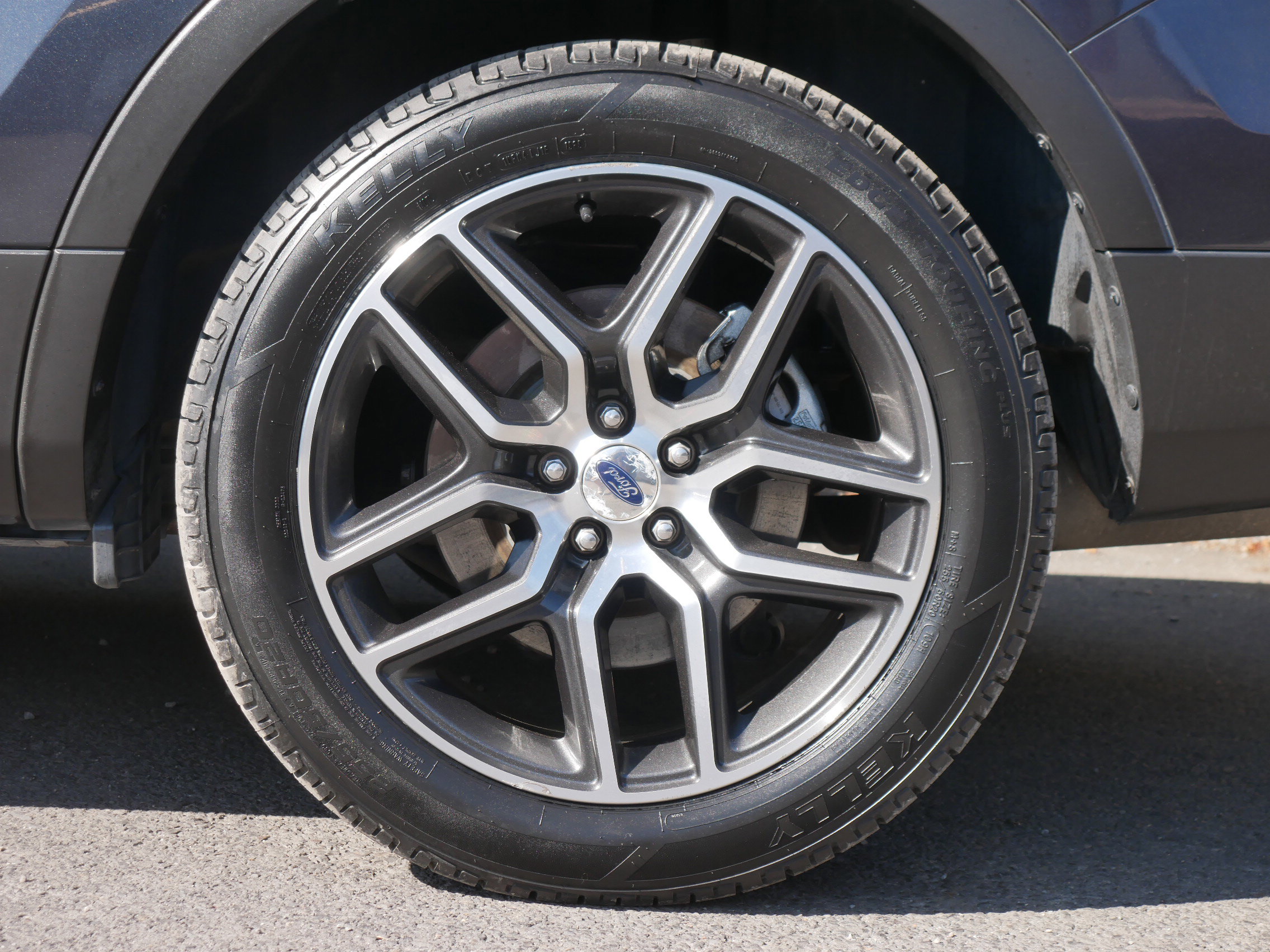 2017 Ford Explorer Sport photo 8