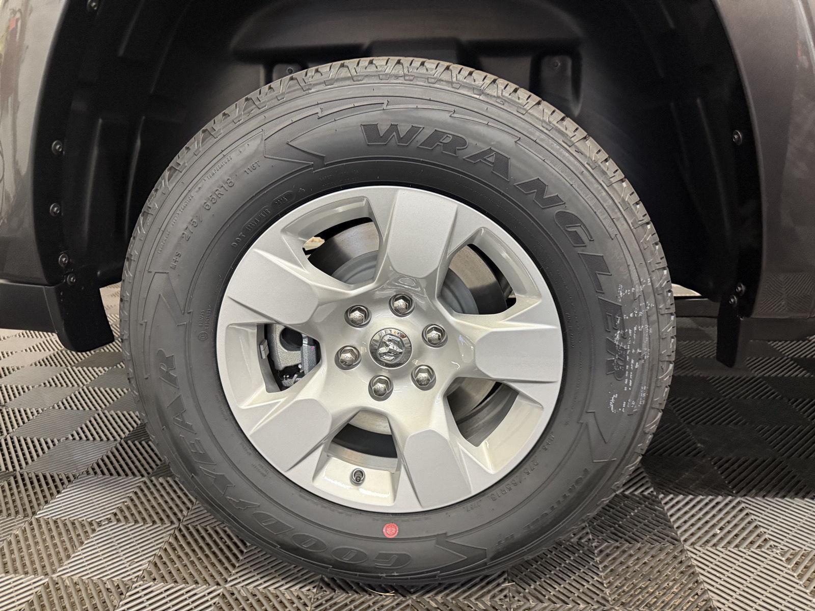 2025 Ram 1500 Big Horn Lone Star photo 7