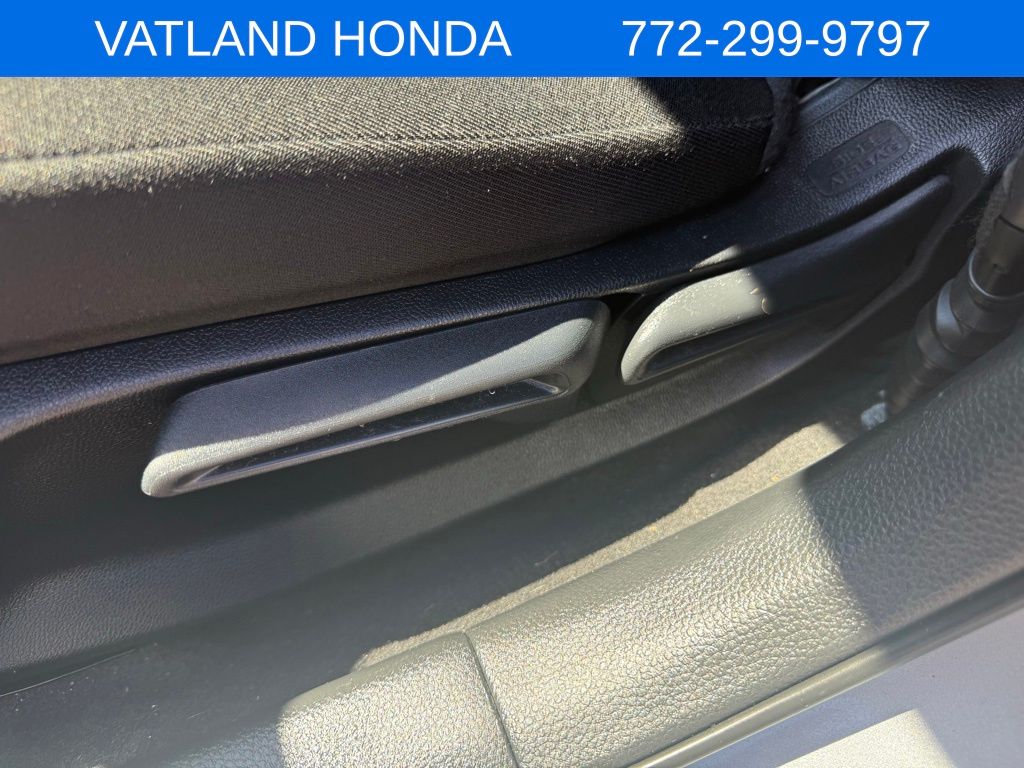 2023 Honda Civic LX photo 26