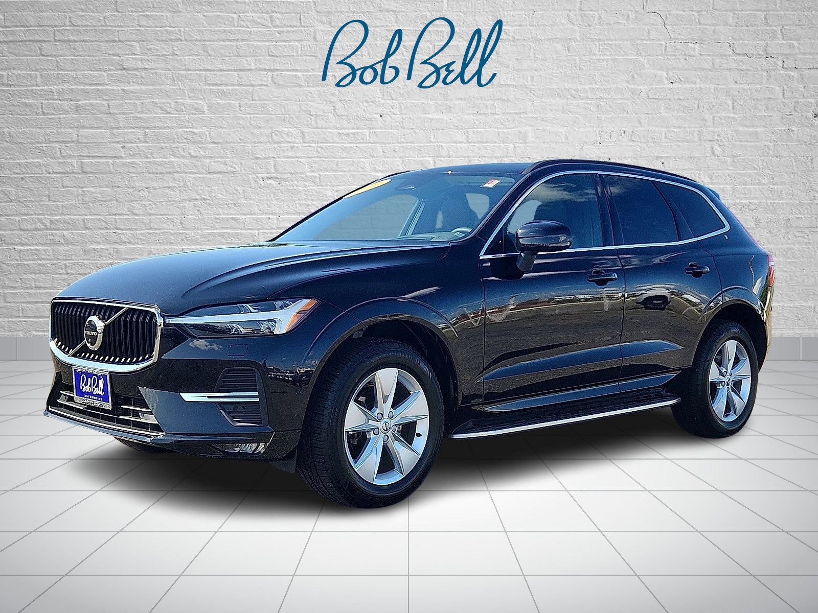 2022 Volvo XC60 B5 Momentum photo 3