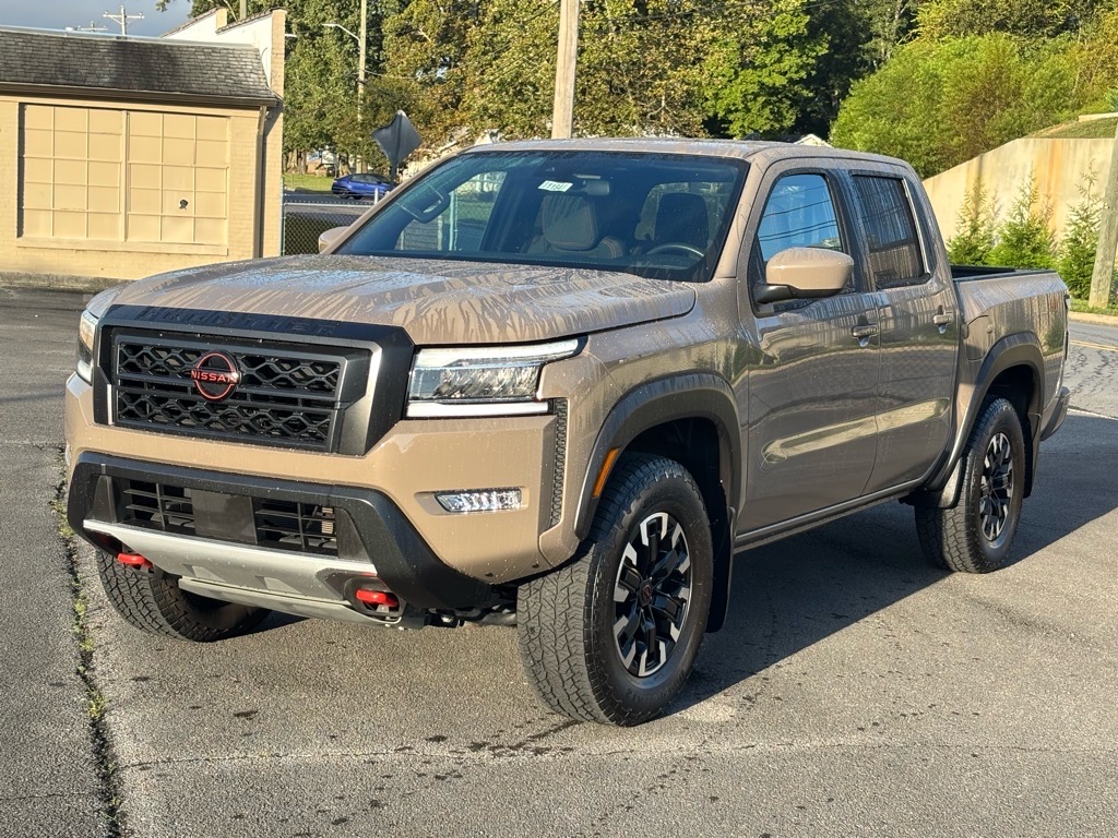 2024 Nissan Frontier PRO-4X's photo