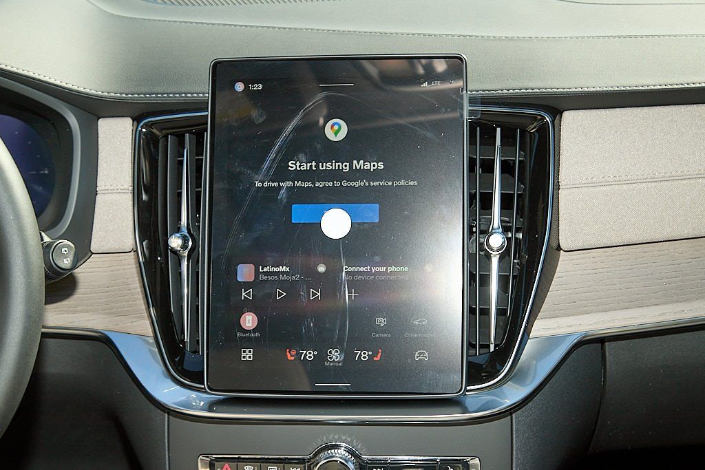 2026 VOLVO XC90 - Image 27