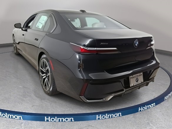 2025 Bmw 750e photo 2