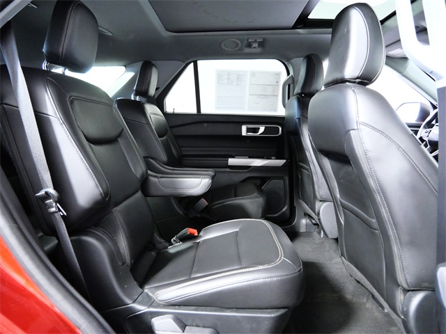 2023 Ford Explorer XLT photo 11