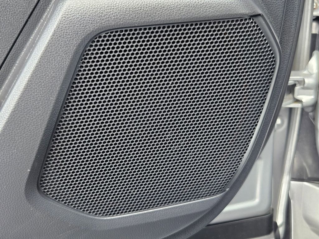2021 Toyota Highlander Limited photo 11