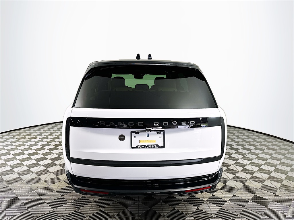 2025 Land Rover Range Rover SE photo 4