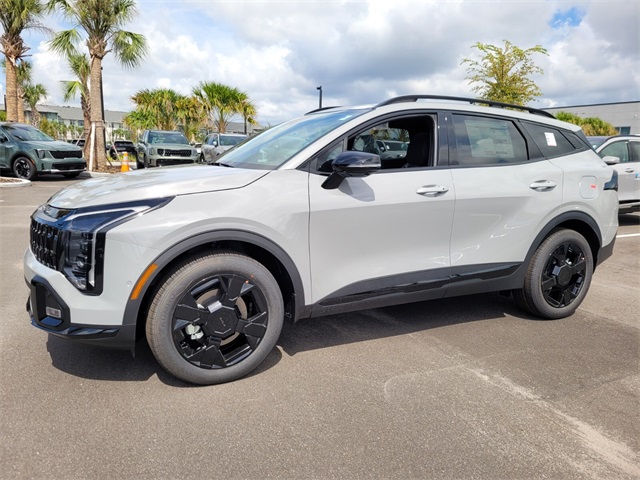 2026 Kia Sportage X-Line photo 3