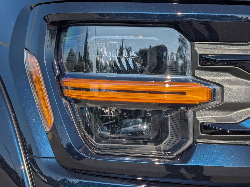 2025 Ford F-150 XLT photo 10