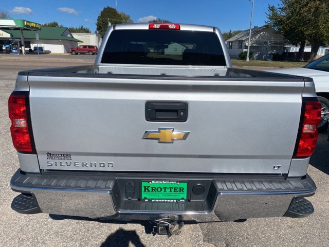 2018 Chevrolet Silverado 1500 LT photo 3