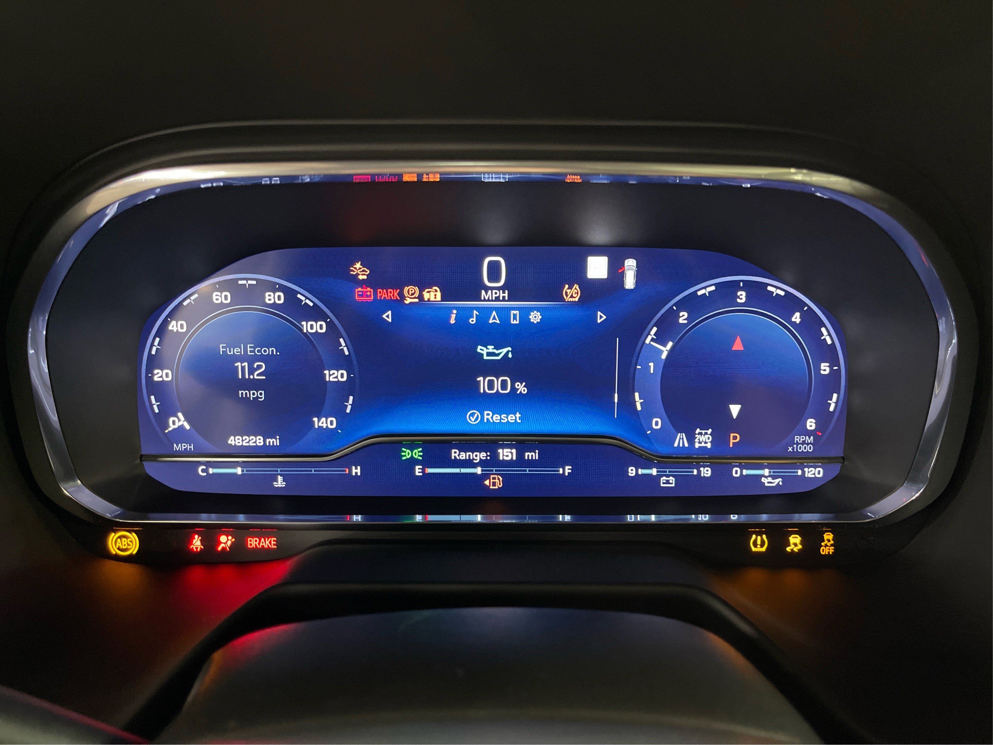 2022 Chevrolet Suburban RST photo 11