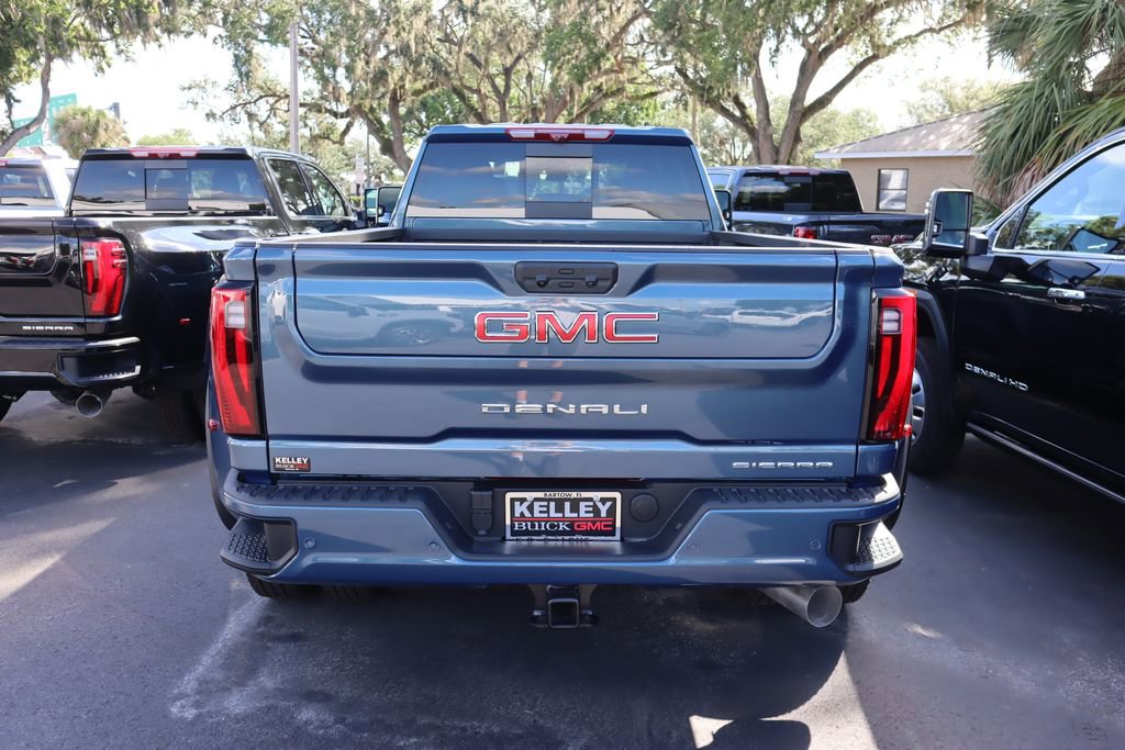 1/64 2022 GMC Sierra 3500 Denali Dually, Pacific Blue
