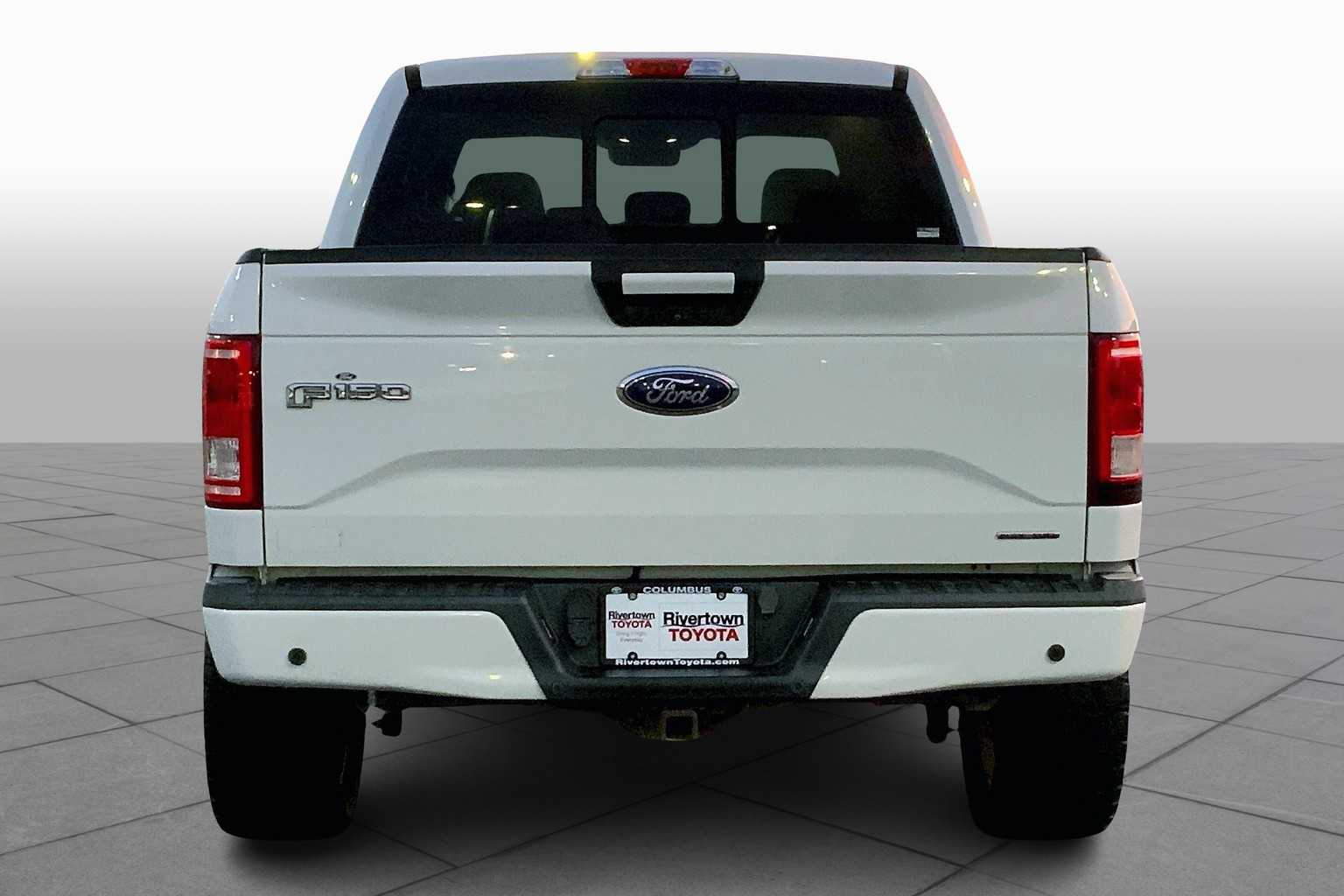 2016 Ford F-150 XLT photo 4