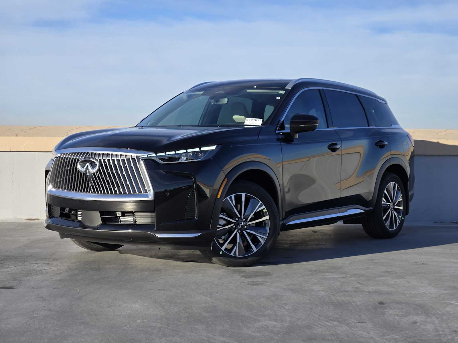 2026 INFINITI QX60 LUXE's photo
