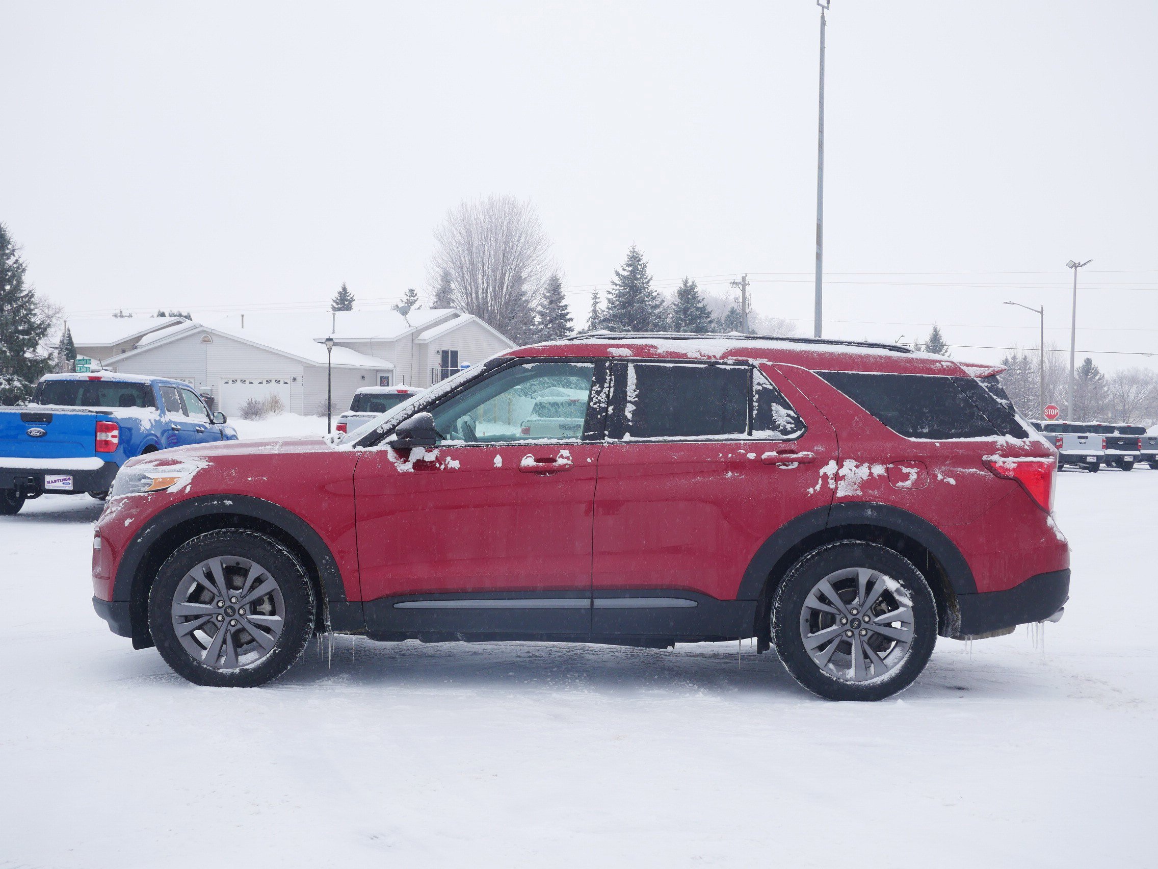 Used 2022 Ford Explorer XLT with VIN 1FMSK8DH7NGC41646 for sale in Hastings, Minnesota