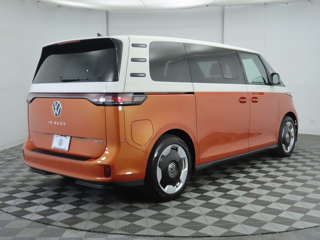 2025 Volkswagen ID. Buzz Pro Plus photo 5