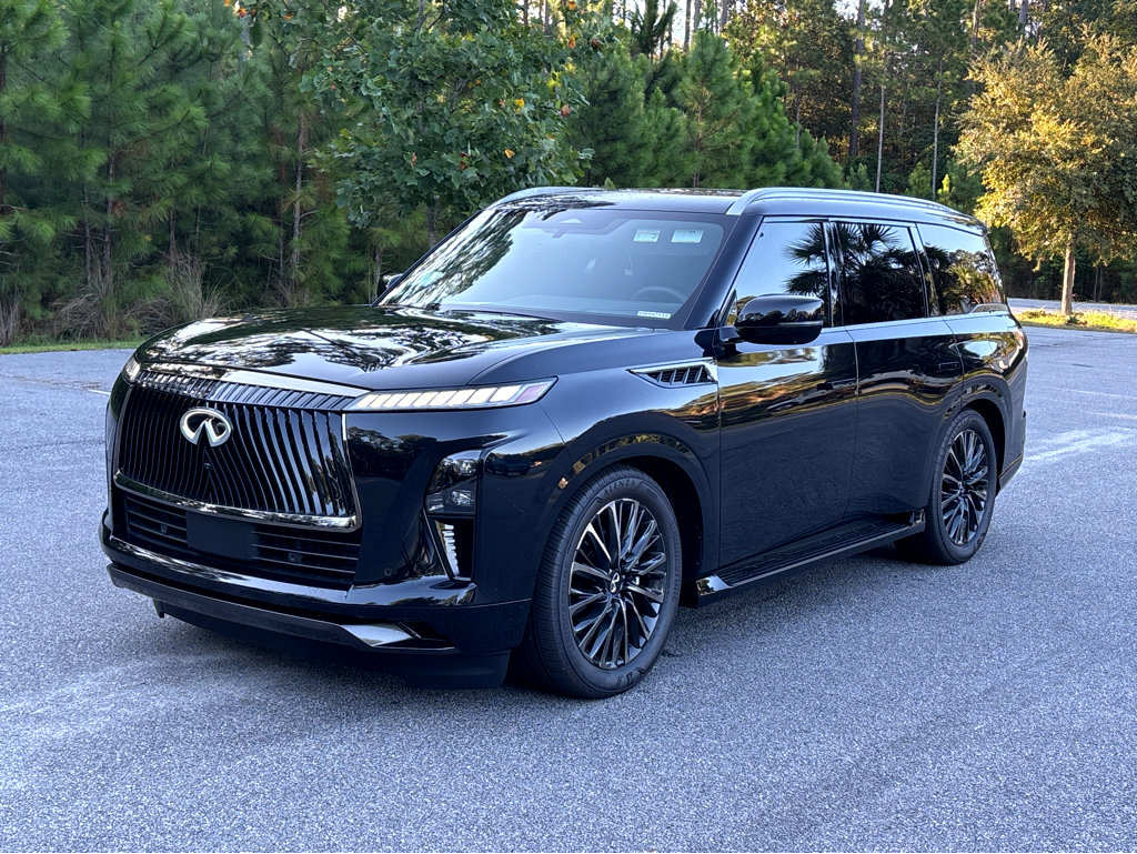 2026 Infiniti QX80 photo 3