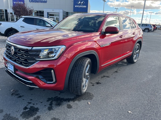 2024 Volkswagen Atlas Cross Sport SEL R-LINE's photo