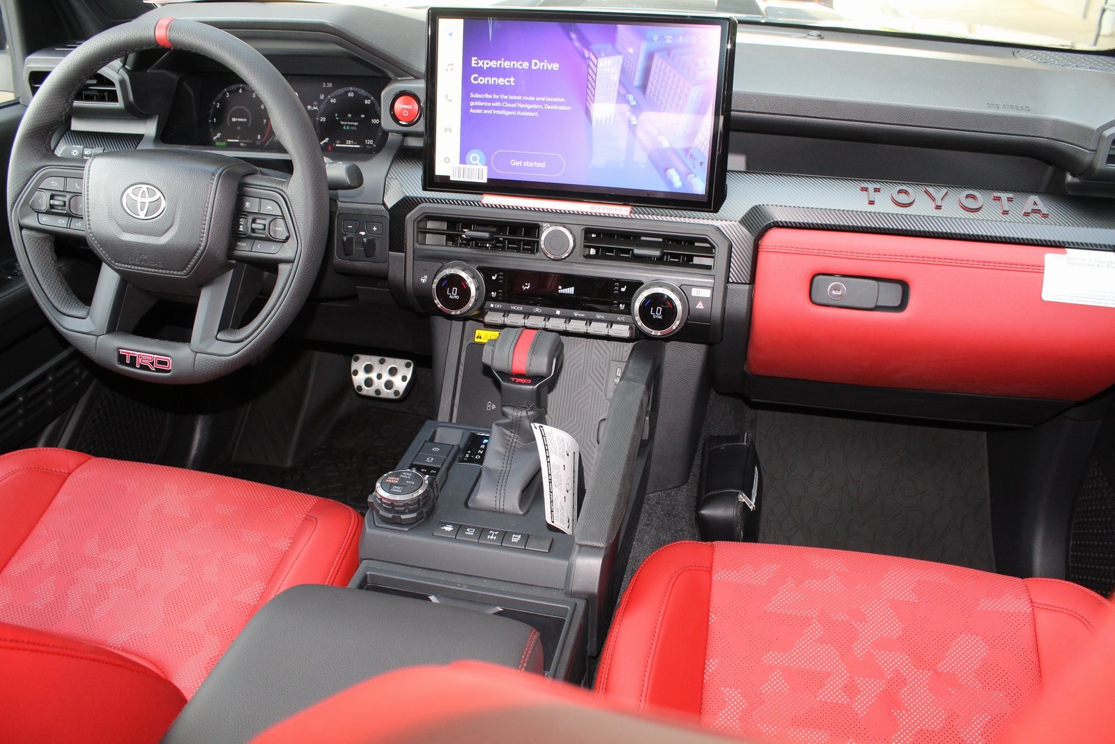 2025 Toyota Tacoma TRD Pro 4x4 photo 2