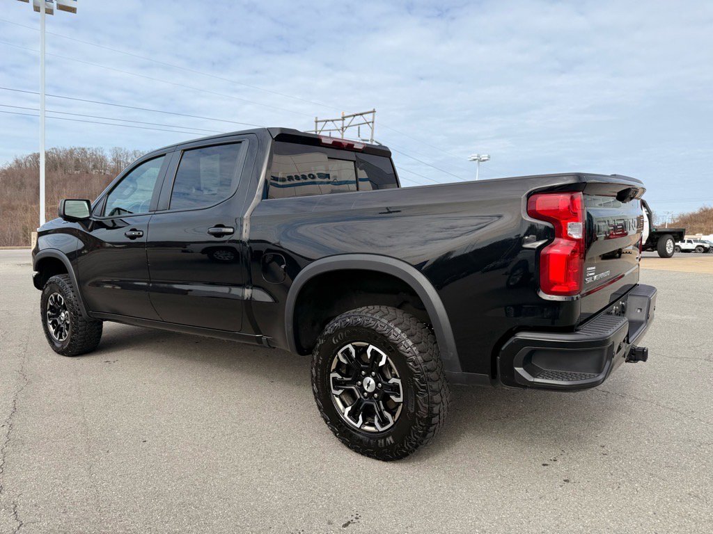 2023 Chevrolet Silverado 1500 ZR2 photo 3