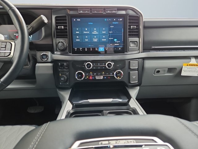 2024 Ford F-350 photo 2