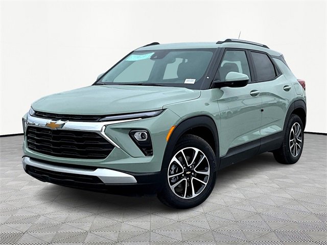 2026 Chevrolet Trailblazer LT photo 2