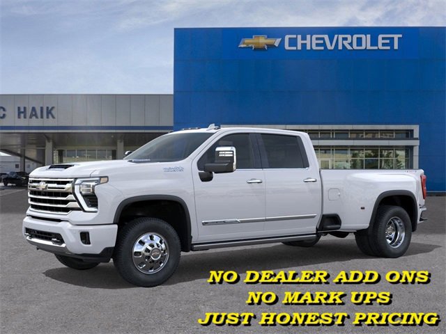2026 Chevrolet Silverado 3500HD High Country photo 2